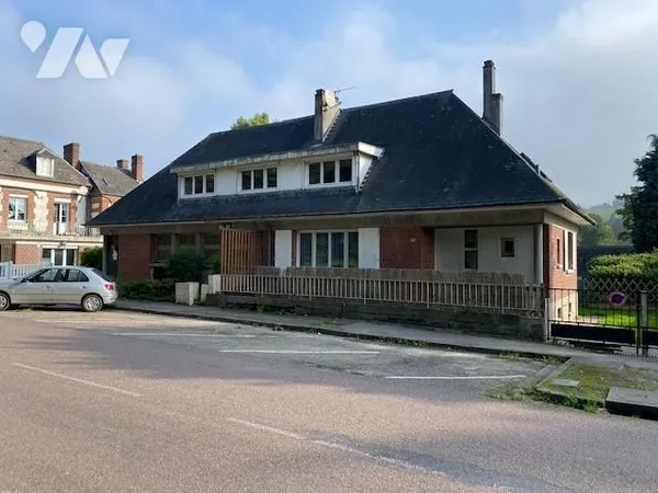 Maison 8 pièces 176 m²