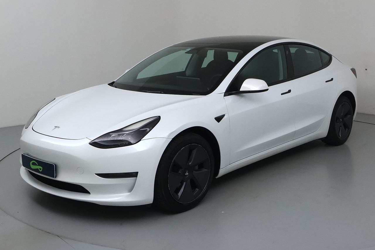 Tesla MODEL 3 — photo 1