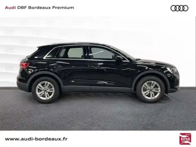 Audi Q3 35 tfsi 150 ch design — photo 8
