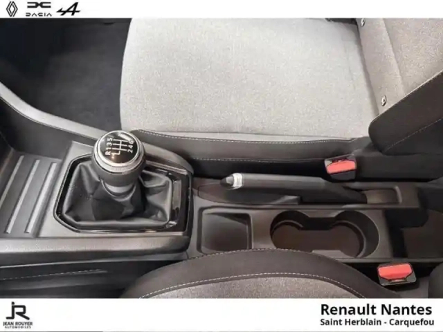 Renault Clio 1.0 tce 90ch evolution — photo 4