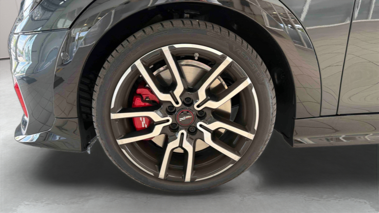 Mini Cooper Cabriolet JCW 231 ch DKG7 — photo 19