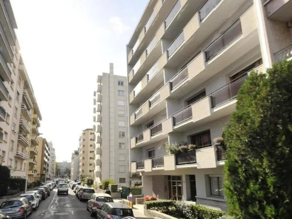 Garage et parking Location Lyon 120€