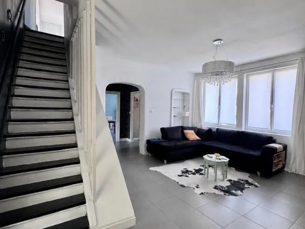 Maison 6 pièces 182 m²