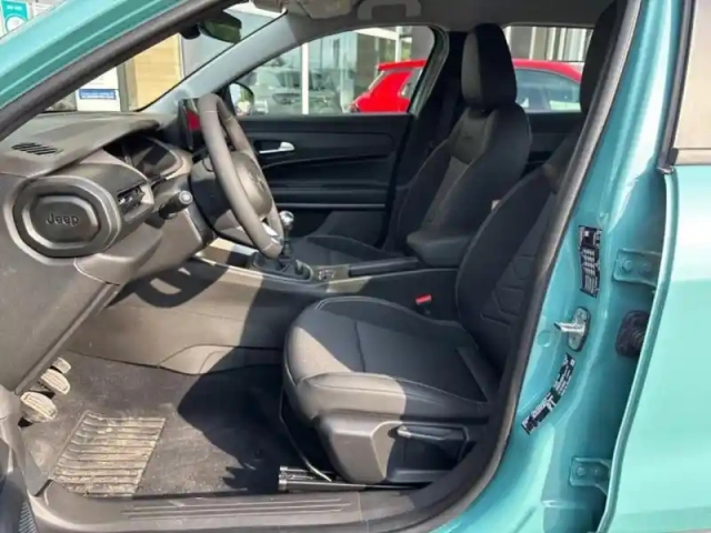 Jeep Avenger 1.2 turbo t3 100ch altitude — photo 9