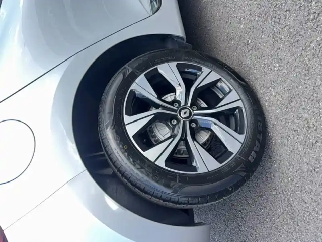 Renault Clio blue dci 100 — photo 6