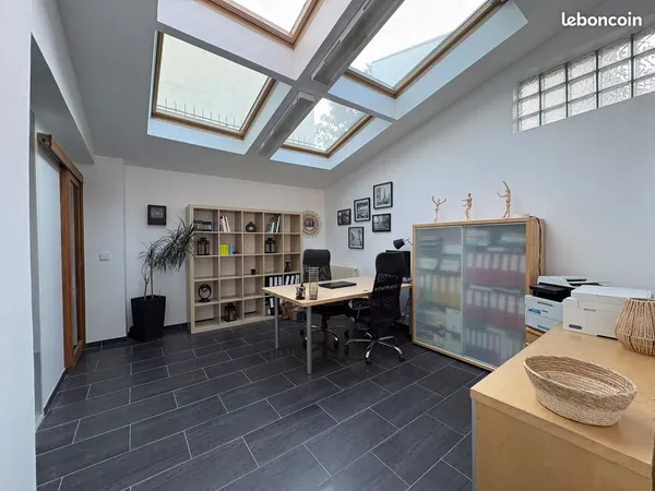 Local Commercial & Bureaux 153 m² - Vanves (Porte de Versailles)