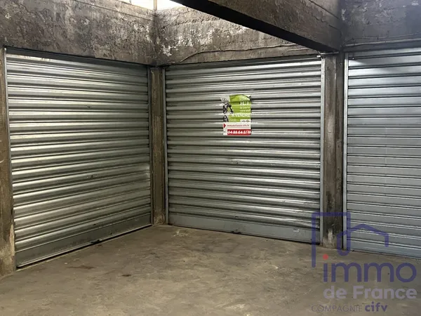 Stationnement Vente Saint-Étienne   5900€
