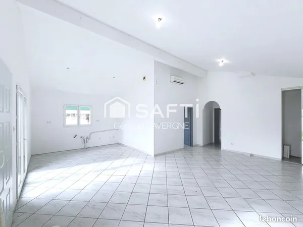 Bureaux, local commercial 95 m² LA SALVETAT-SAINT-GILLES