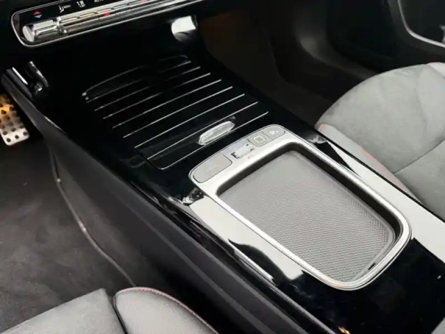 Mercedes Classe A 200 d amg line — photo 26