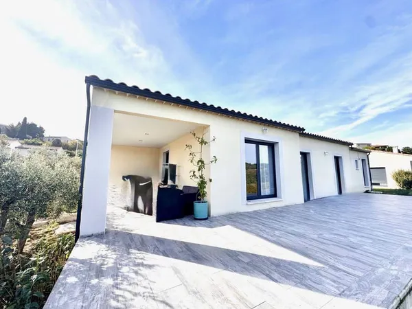 Maison de plain-pied 6 pièces 121 m²