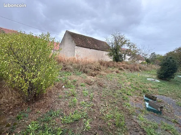Vend terrain constructible