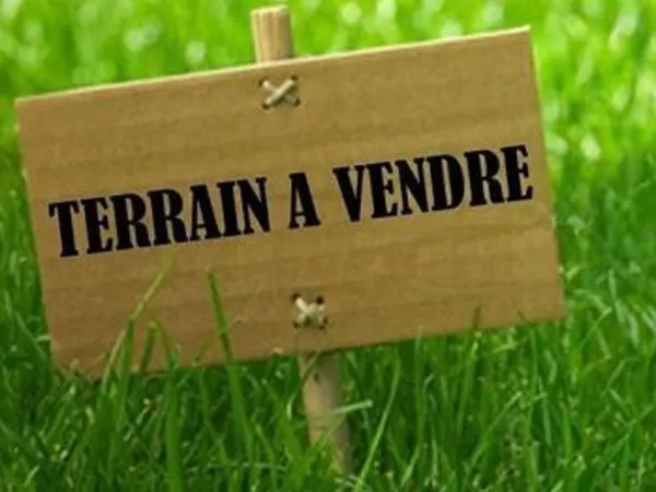 Terrain 611 m²