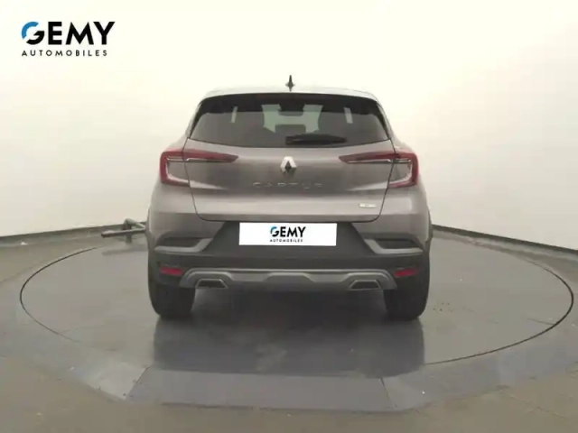 Renault Captur tce 140 edc - 21b — photo 5