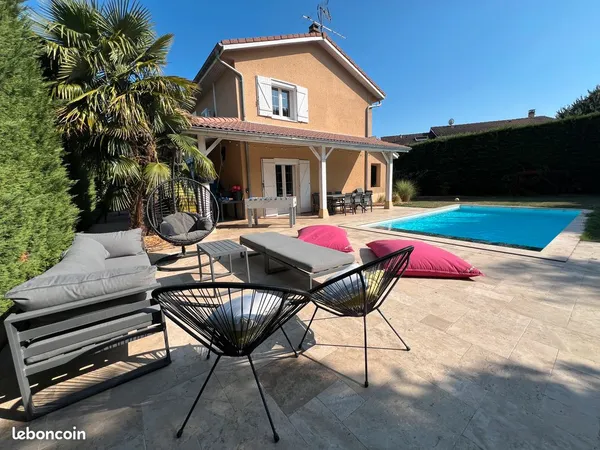 Maison 6 pièces de 115 m²