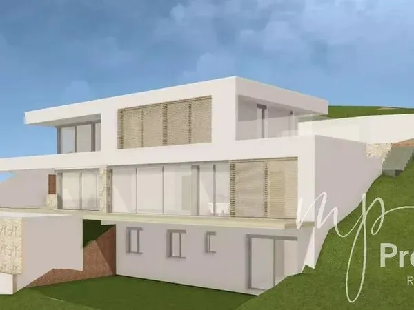 Terrain 912 m²