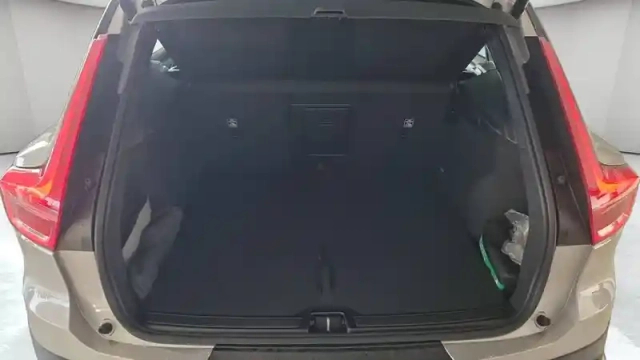 Volvo Ex40 single extended range 252 ch 1edt — photo 8
