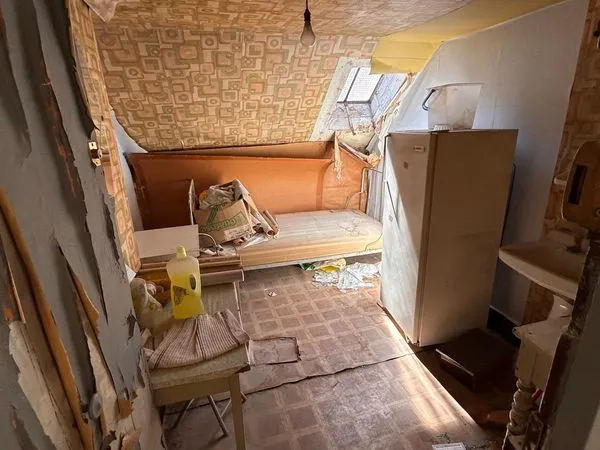 Chambre de service à rénover - Rue Saint Honoré 75001 Paris