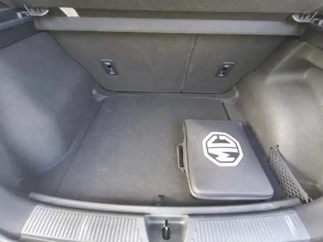 Mg Mg4 standard 51kwh 125kw — photo 10