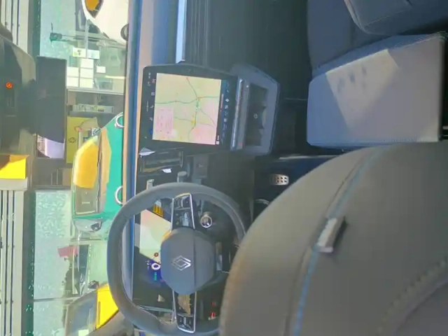 Renault Scenic e-tech électrique 220 ch grande autonomie — photo 11