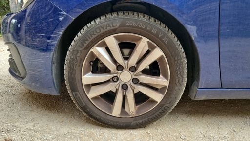 Peugeot 308 1.2 PureTech 110 - Allure – 2018 – 112497 km – Essence – Boîte Manuelle — photo 18
