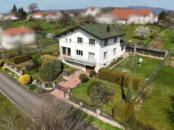 Maison 8 pièces 145 m²