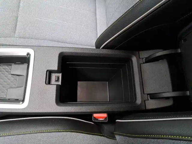 Renault Megane e-tech 220 ch autonomie confort gsr2 — photo 78