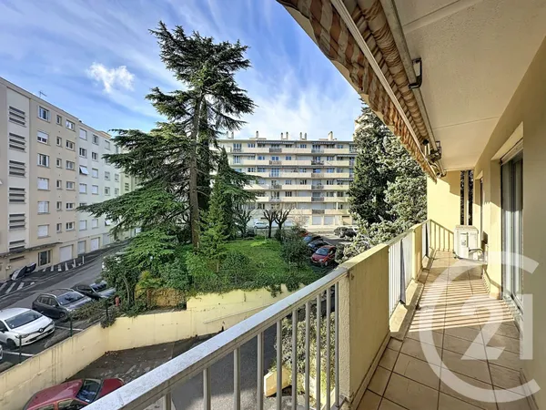 Appartement 4 pièces 87 m²