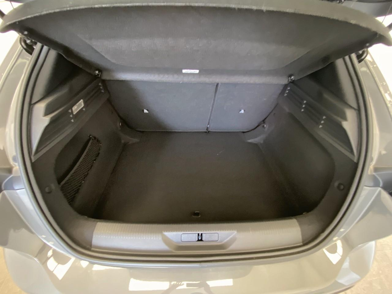 Peugeot 308 hybrid 136 e-dcs6 allure — photo 6