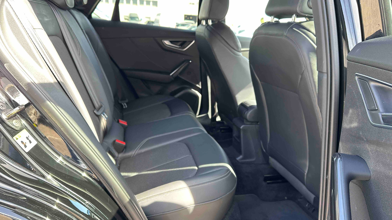 Audi Q2 35 TDI 150 S tronic 7 — photo 20