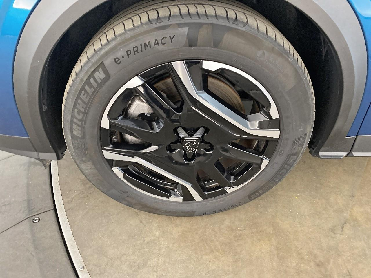 Peugeot 3008 electrique 210 ch 73 kwh allure — photo 11
