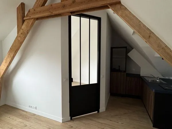 Appartement T2 entièrement rénovée 30m² -Centre ville de Quimperlé - parking