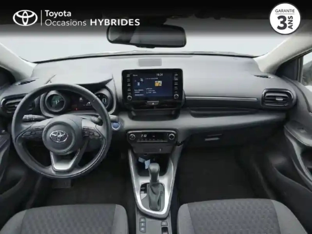 Toyota Yaris 116h design 5p my22 — photo 23