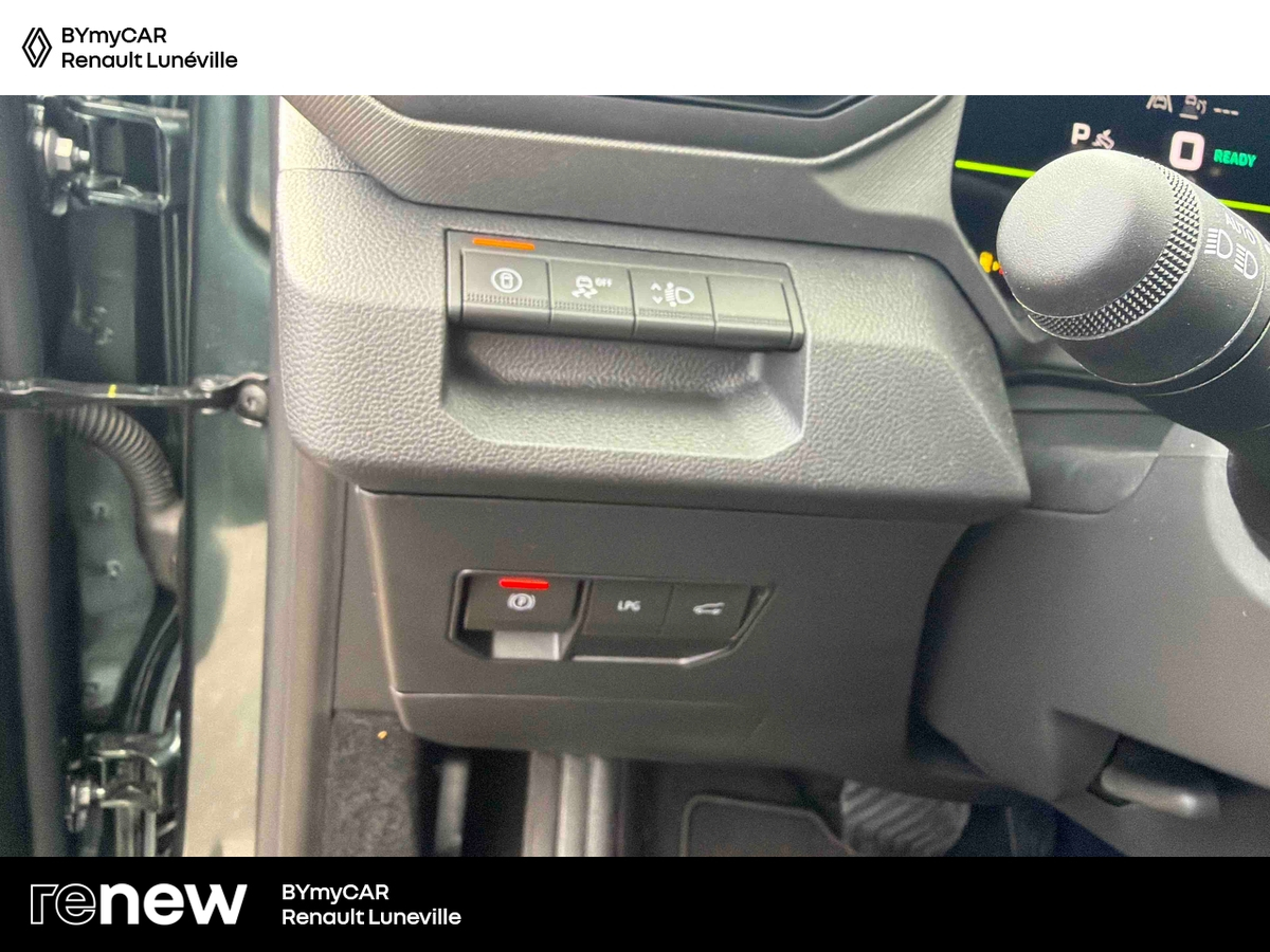 Dacia Bigster Hybrid-G 150 4x4 — photo 20
