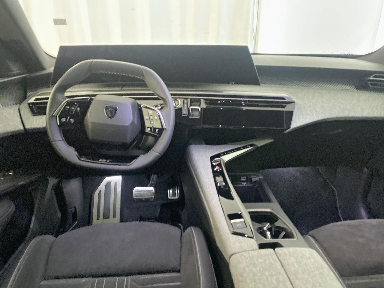 Peugeot 3008 hybrid 145 e-dcs6 gt — photo 8