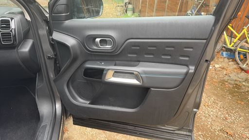 Citroen C5 Aircross 1.2 PureTech 130 - Plus – 2024 – 81892 km – Essence – Boîte Manuelle — photo 41
