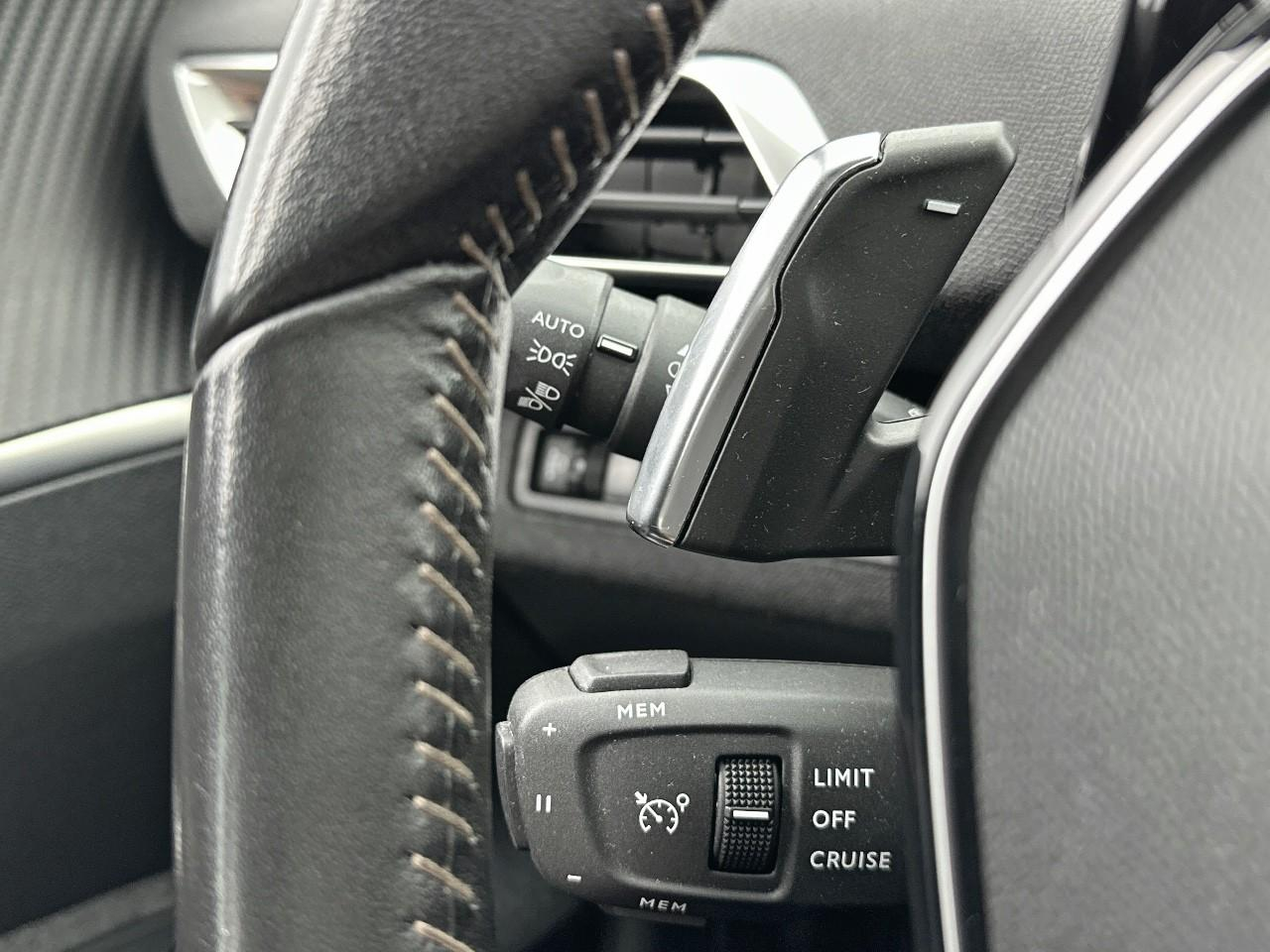 Peugeot 3008 puretech 130ch s&s eat8 active pack — photo 17