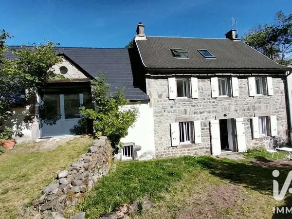 Maison 7 pièces 210 m²