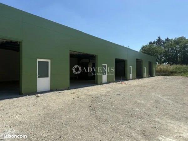 Local d'activité 384 m²