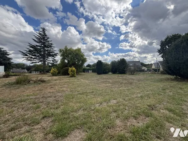 Terrain 761 m²