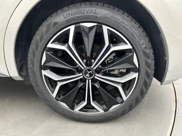 Ds Ds 4 hybride e-tense 225 eat8 — photo 34