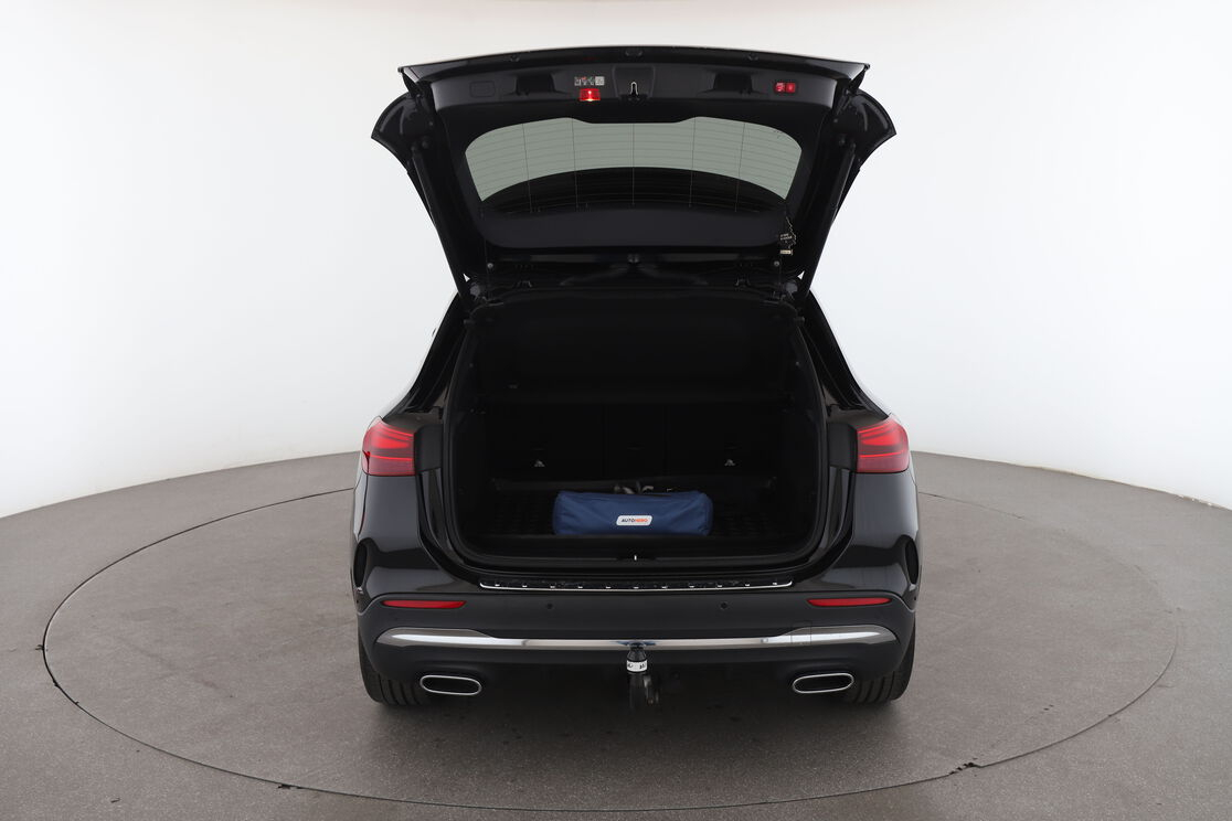 Mercedes-Benz GLA 200 d AMG Line DCT — photo 15
