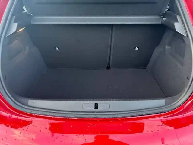 Peugeot 208 hybrid 110 e-dcs6 — photo 19