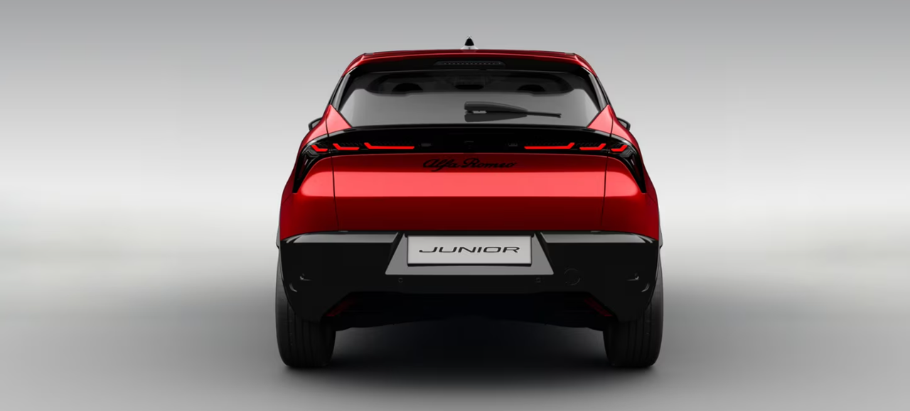 Alfa Romeo Junior 1.2 Ibrida 145 ch e-DCT6 — photo 2