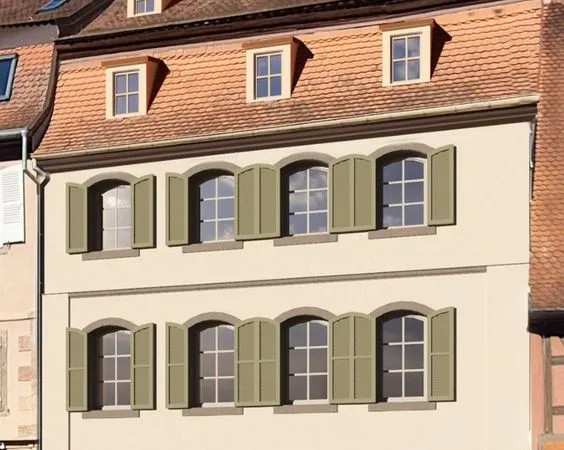 Sélestat Centre-ville - Immeuble de 361 M² - 8 logements + Local commercial