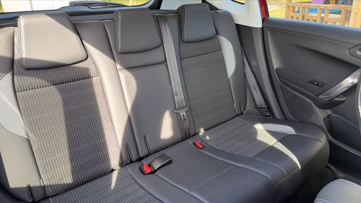 Peugeot 2008 1.2 PureTech 130 - Allure – 2018 – 66477 km – Essence – Boîte Manuelle — photo 35