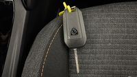 Peugeot 2008 1.2 Hybrid 145ch Style e-DCS6 — photo 16