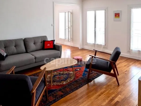 Exclusivité *Coup de coeur* Vue exceptionnelle sur la Catène* T4/T5 Perret 96 m² avec parking et cav