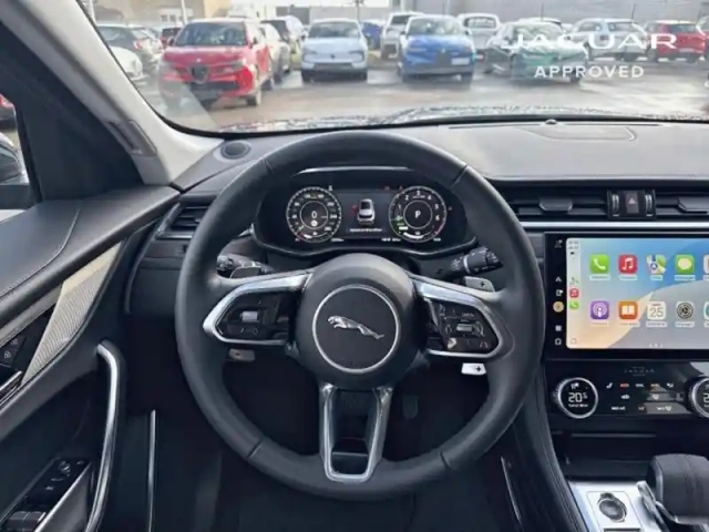 Jaguar F-Pace p400e plug-in-hybrid r-dynamic s bva8 awd — photo 8