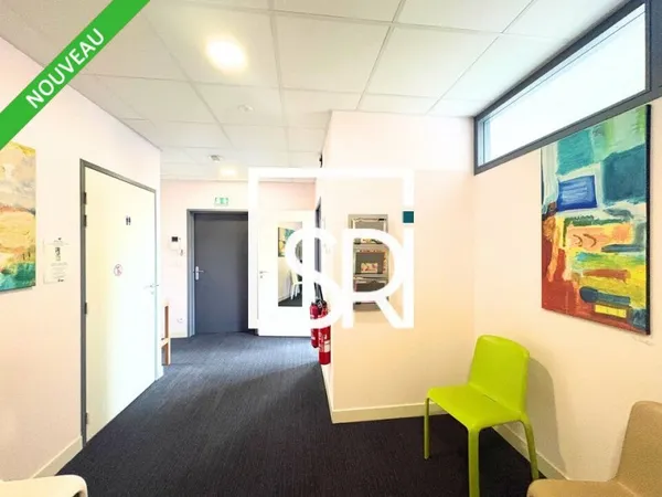 Local professionnel 52 m²