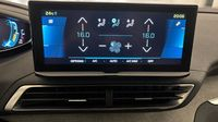 Peugeot 3008 HYBRID4 300ch GT Pack e-EAT8 — photo 18